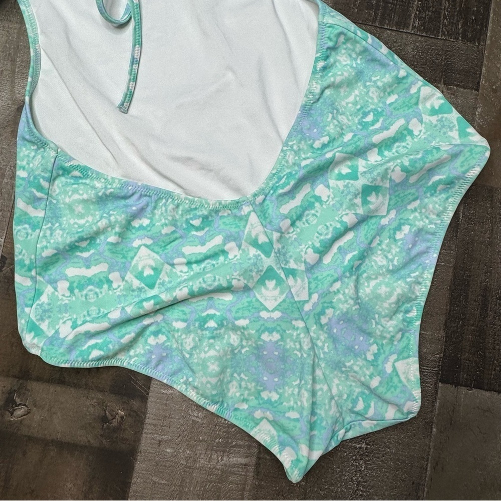 Victoria's Secret One Piece with Plunging V-Neckline and - Picture 9 of 12